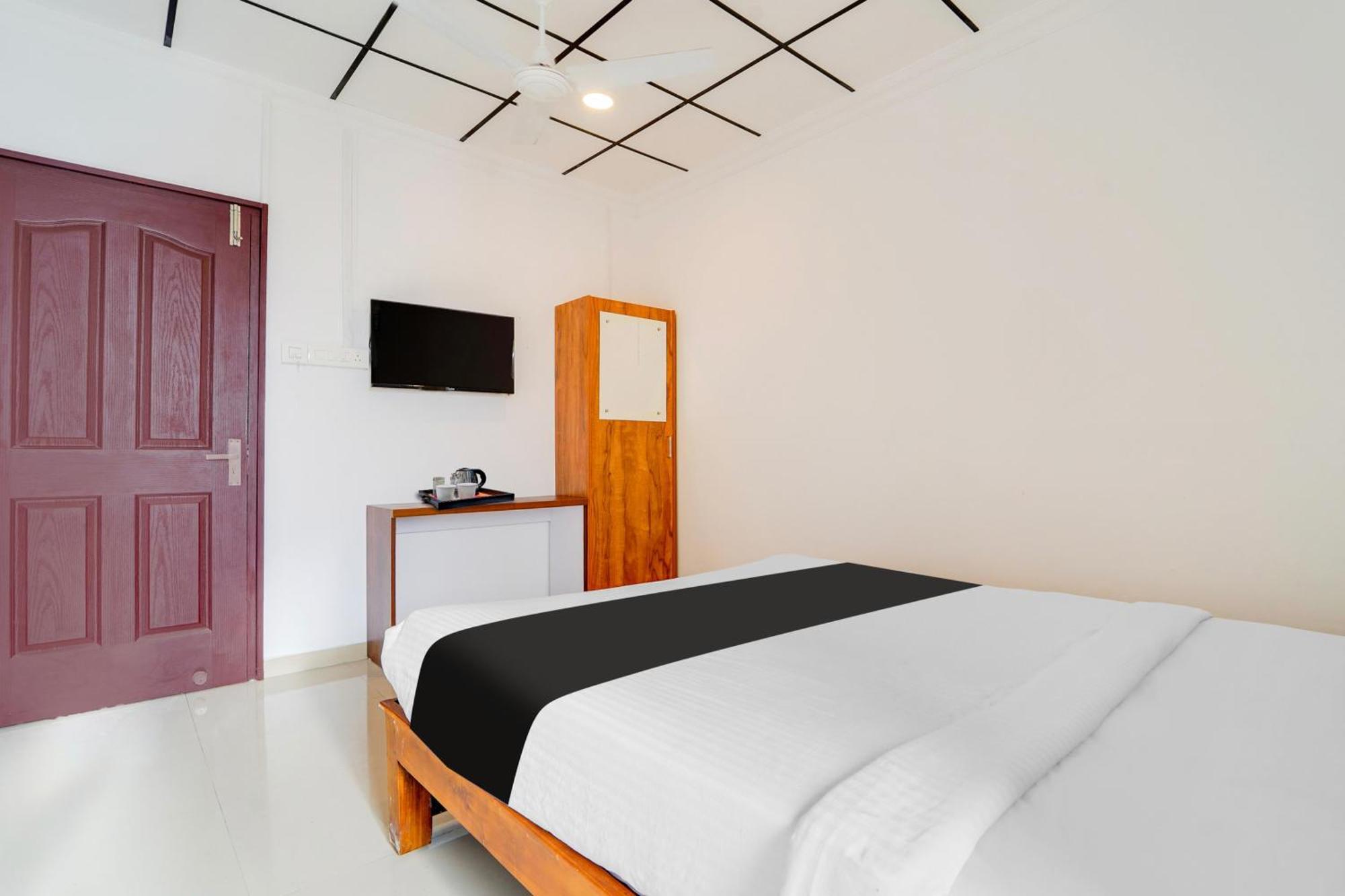 Super Hotel O Vazhakkala Kochi Exterior photo